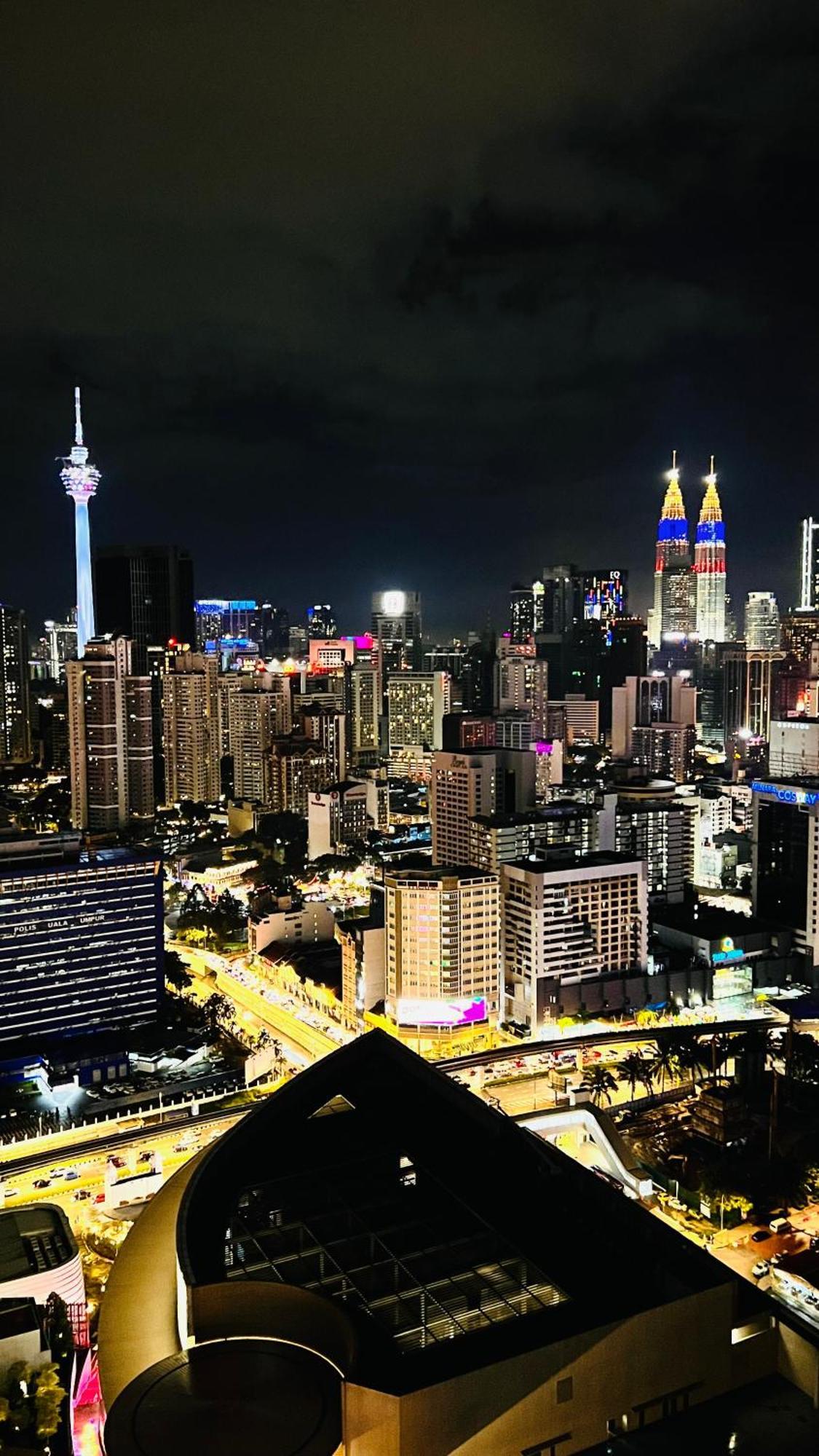 كوالالمبور Regal Residences At Berjaya Times Square المظهر الخارجي الصورة